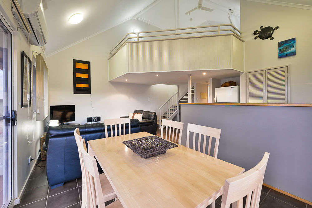 Osprey Holiday Village 엑스머스 외부 사진